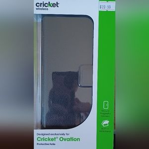 Cricket Ovation black protective folio case